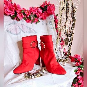Elegant Suede Red Ankle Boots Size 8.5